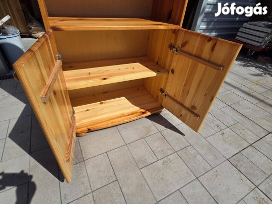 Eladó 2db egyforma, 2 ajtos , polcos Claudia Fenyő Szekrény. ÁR/ 1DB