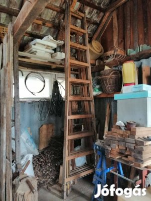 Eladó 2db festő létra 10 és 7 fokú