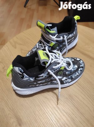 Eladó 2db teljesen új, gyerek cipő 33 és 35 méretben egyben!