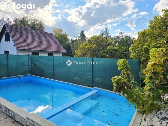 Eladó 300 nm-es ház Orfű