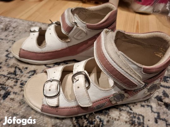 Eladó 30-as Szamos supinált szandál