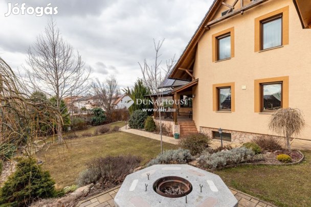 Eladó 310 nm-es ház Kistarcsa