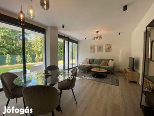Eladó 31 nm-es lakás Balatonfenyves
