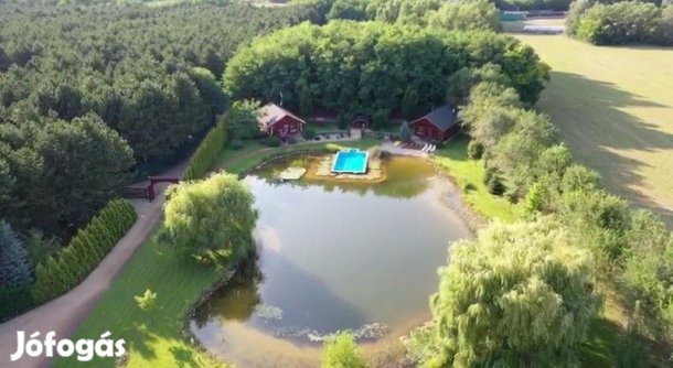 Eladó 320 nm-es Családi ház Kecskemét