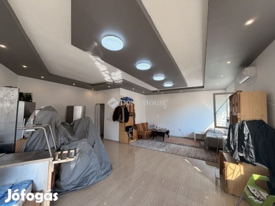 Eladó 335 nm-es ház Vecsés