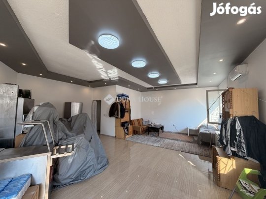 Eladó 335 nm-es ház Vecsés