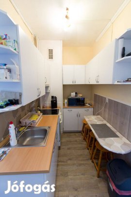 Eladó 35 nm panel lakás, Ajka, Kohász utca