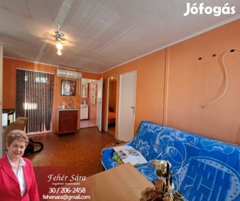 Eladó 36 nm-es Felújított Hétvégi ház Lakitelek