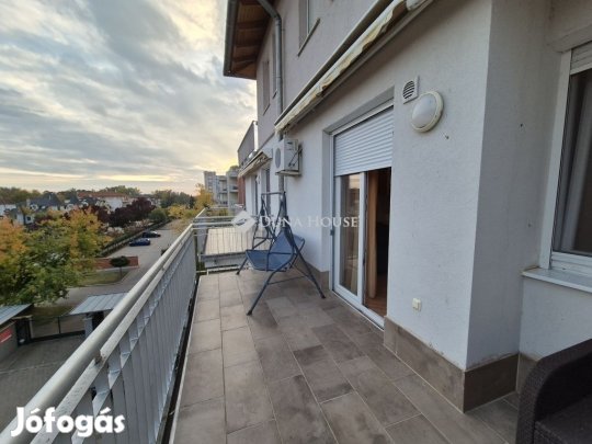 Eladó 36 nm-es lakás Siófok