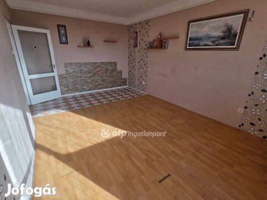 Eladó 37 nm-es lakás Miskolc