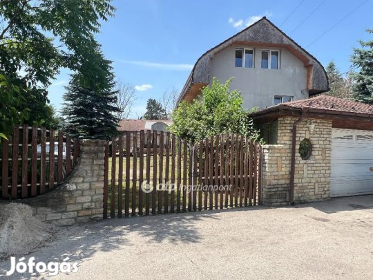 Eladó 385 nm-es ház Szigethalom