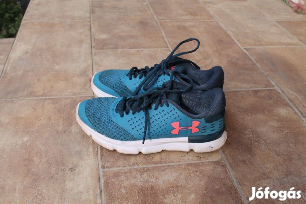 Eladó 38-as Under Armour futó cipő