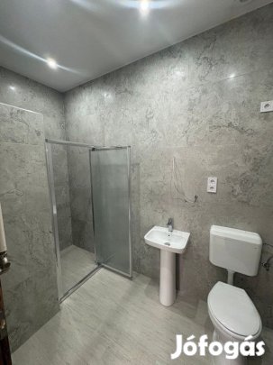 Eladó 38 nm-es Felújított Társasházi lakás Paks