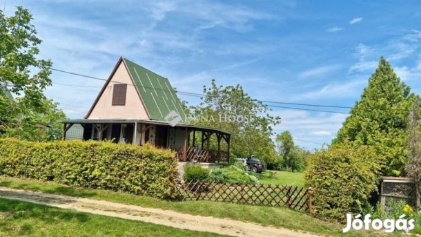 Eladó 38 nm-es ház Fehérvárcsurgó