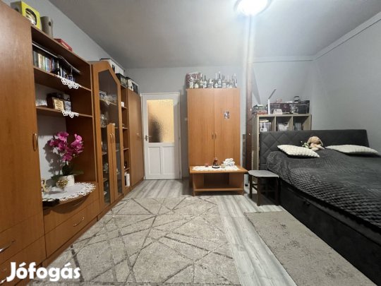 Eladó 38m2 Lakás 14.ker. Francia út 33
