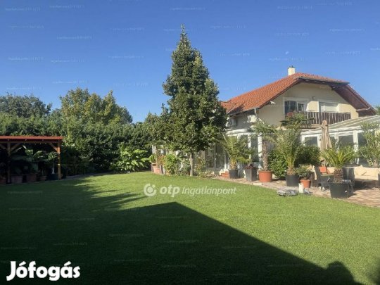 Eladó 390 nm-es ház Szigetszentmiklós