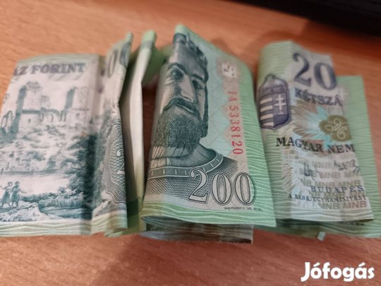 Eladó 3 darab 200 Ft-os papírpénz