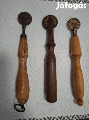 Eladó 3 db régi derelyevágó egyben