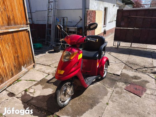 Eladó 3 kerekű elektromos kerékpár