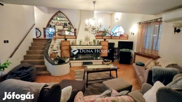 Eladó 402 nm-es ház Kecskemét