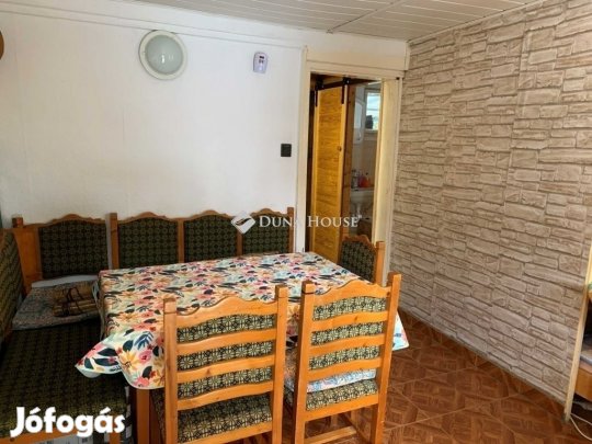 Eladó 40 nm-es ház Velence