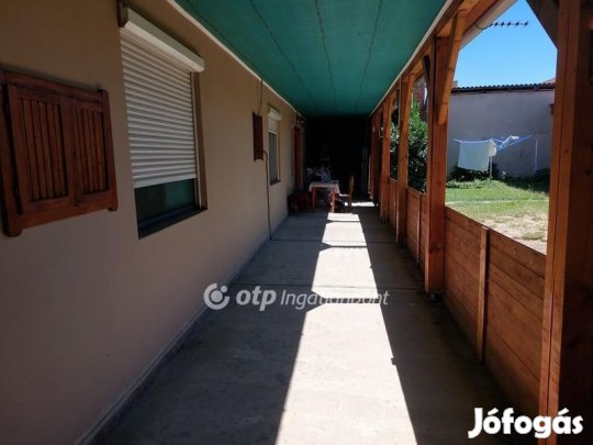 Eladó 40 nm-es lakás Sárospatak