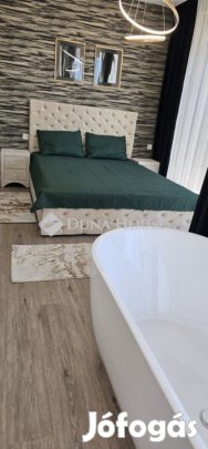 Eladó 40 nm-es lakás Szeged