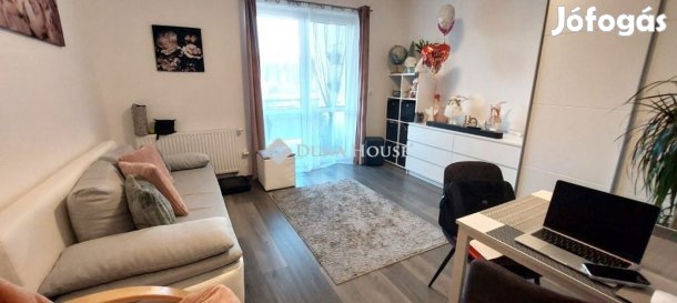 Eladó 40 nm-es lakás Szombathely