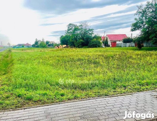 Eladó 450 nm-es telek Ebes #5184370