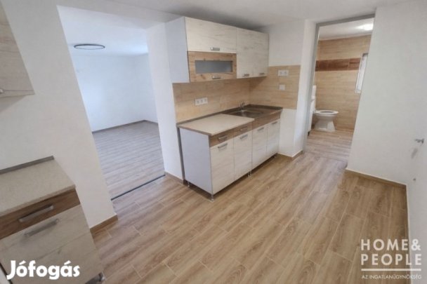 Eladó 45 nm-es Felújított Családi ház Sándorfalva