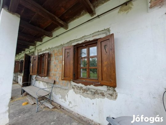 Eladó 45 nm-es ház Szurdokpüspöki