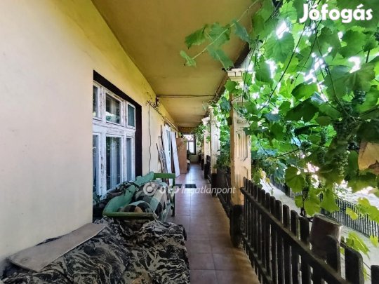 Eladó 46 nm-es ház Jászfényszaru