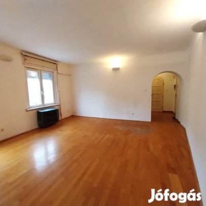 Eladó 47 nm-es tégla lakás Budapest XIV. kerület Nagy Lajos király