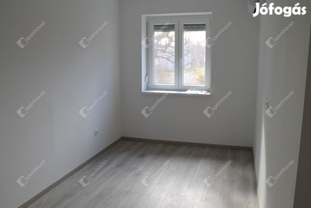 Eladó 48 nm-es lakás Sárvár