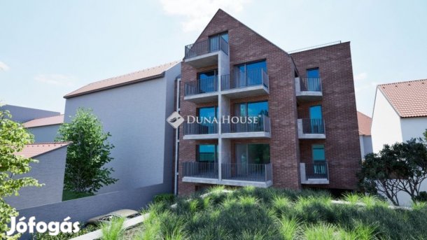 Eladó 48 nm-es lakás Szeged