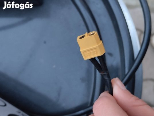 Eladó 48v 15ah-ás akkumulátor