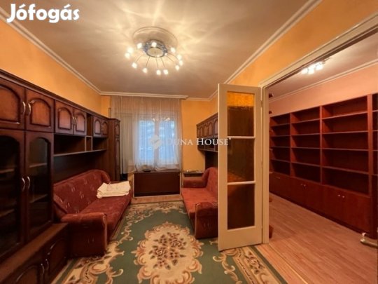 Eladó 49 nm-es lakás Kecskemét