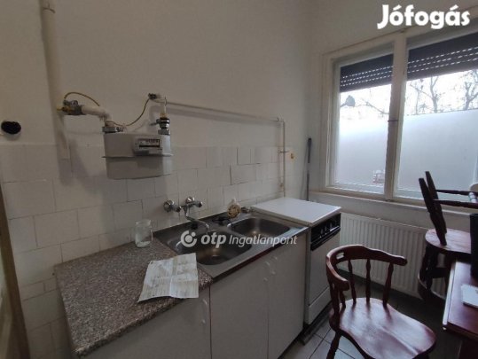 Eladó 49 nm-es lakás Szeged