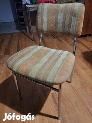 Eladó 4 darab szék 