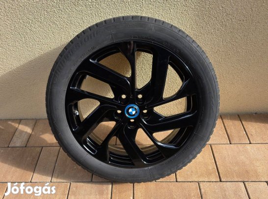 Eladó 4 db Bmw i3 19"×5J style 428 jetblack alufelni téligumival
