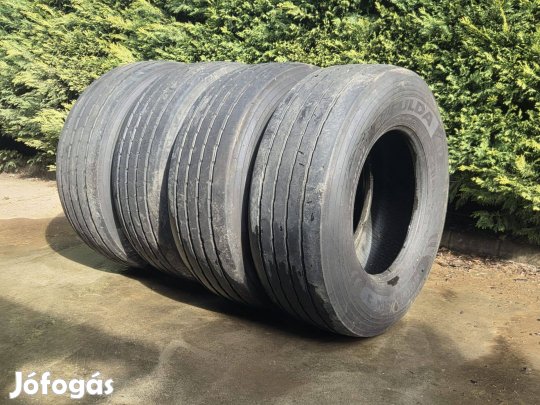 Eladó 4 db Fulda 385/65 R22.5 gumiköpeny jó állapotban