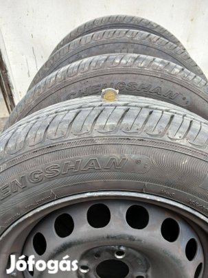 Eladó 4 db nyári gumi lemezfelnivel