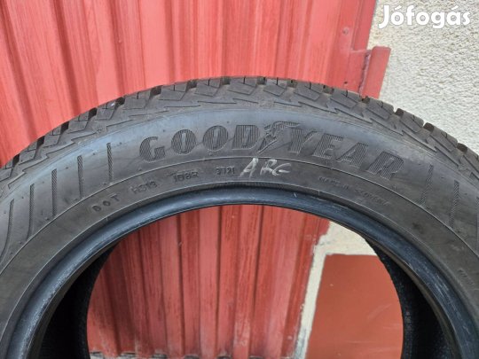 Eladó 4 évszakos Good Year 195/55 R16 autógumi