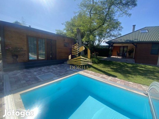 Eladó 4 évszakos mobilház (0002)