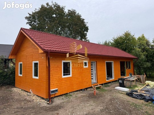 Eladó 4 évszakos mobilház (0039)