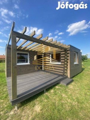 Eladó 4 évszakos mobilház (0068)
