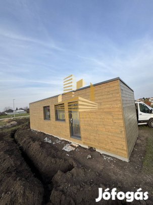 Eladó 4 évszakos mobilház (0087)