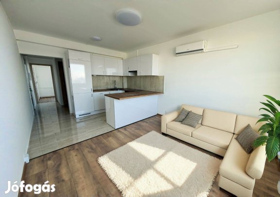 Eladó 4 szobás, erkélyes lakás, Szeged!