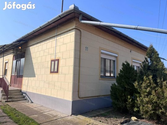 Eladó 4 szobás családi ház Tiszaörsön!