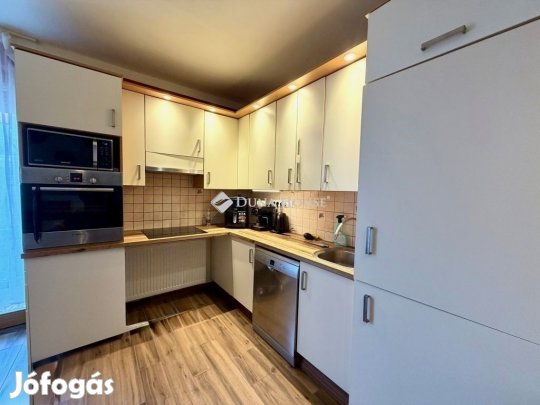Eladó 4 szobás felújított  lakás, Dunakeszi Alagliget lakópark
